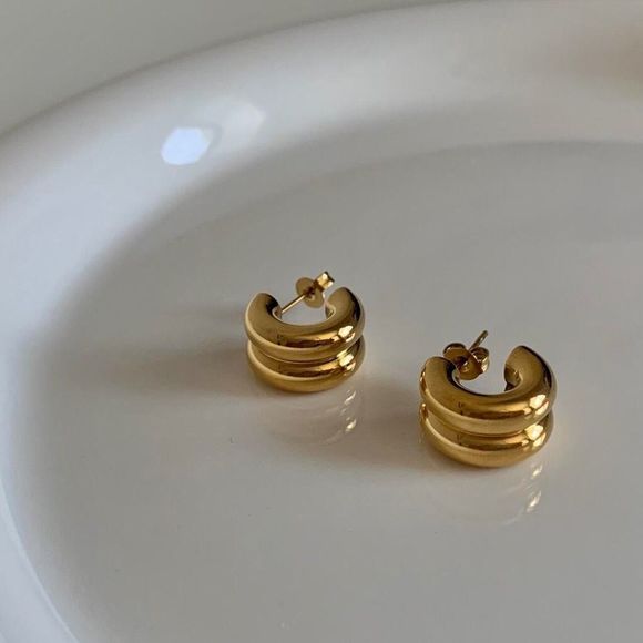 18K Gold Plated Double Stacked C Hoop Earrings - Picture 3 of 7